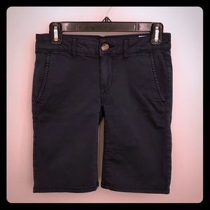 American Eagle navy skinny bermuda 0